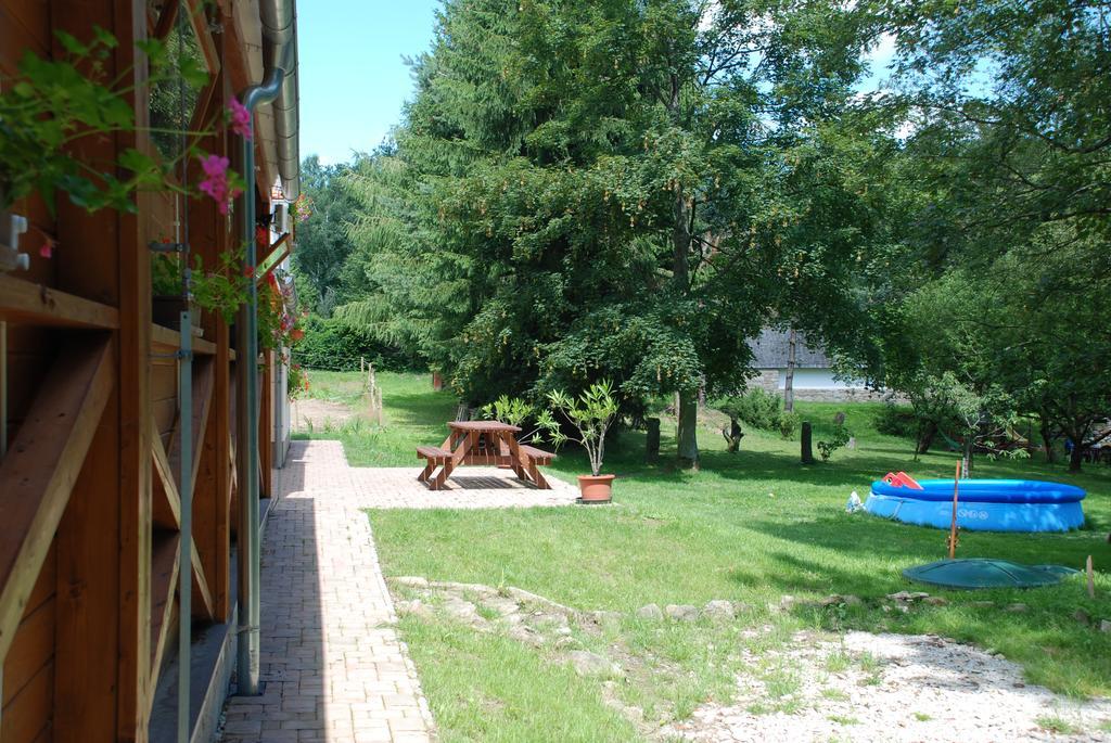 Ferienwohnung Penzion Staj Návary Exterior foto