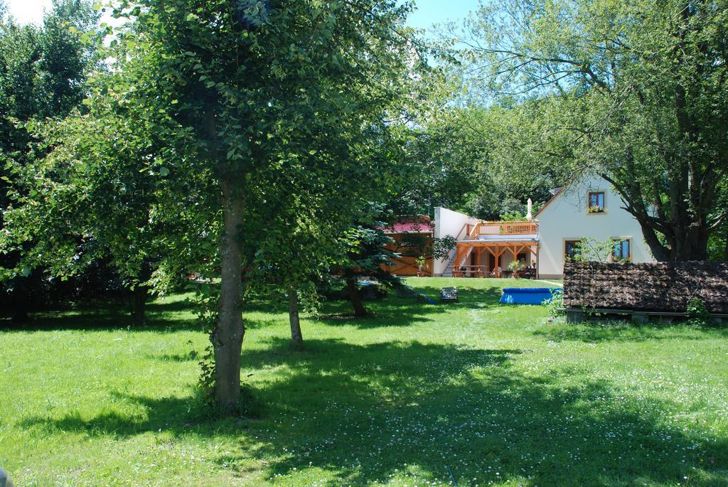 Ferienwohnung Penzion Staj Návary Exterior foto