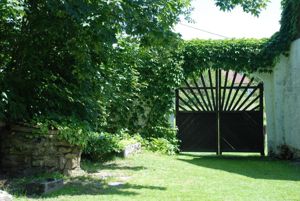 Ferienwohnung Penzion Staj Návary Exterior foto