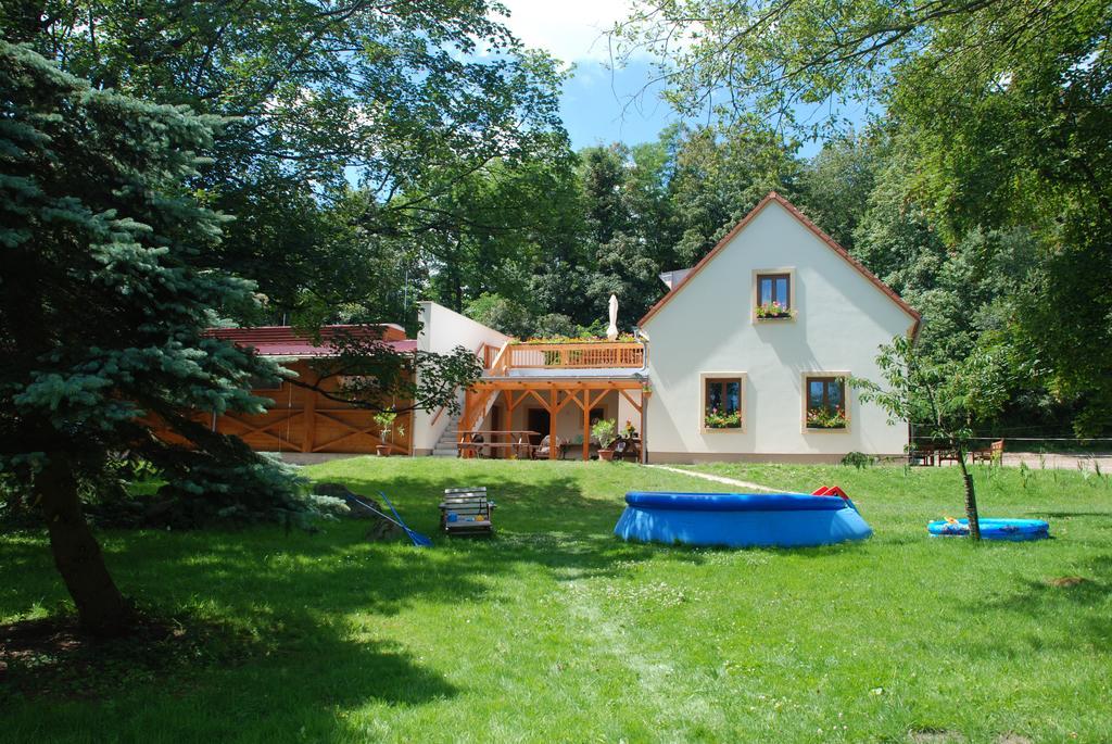 Ferienwohnung Penzion Staj Návary Exterior foto